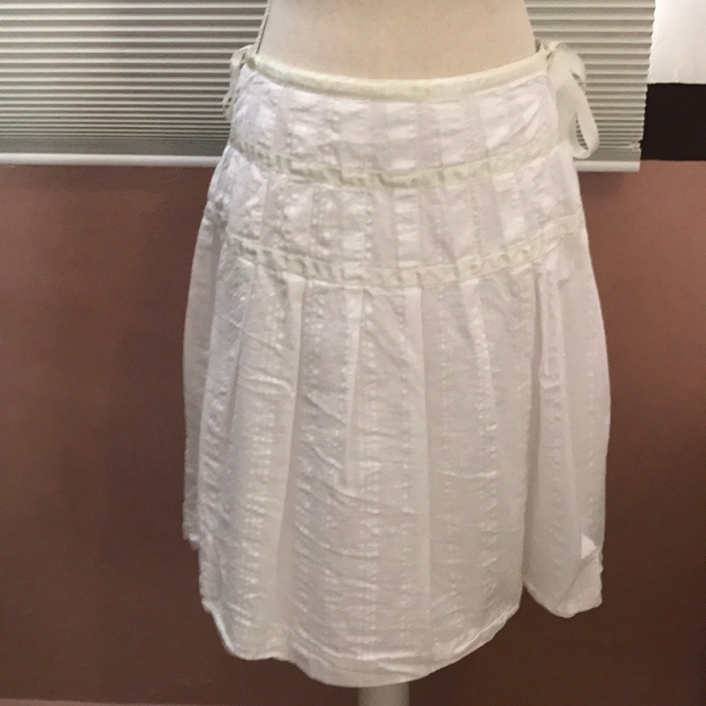 Gap a line white skirt size 6R